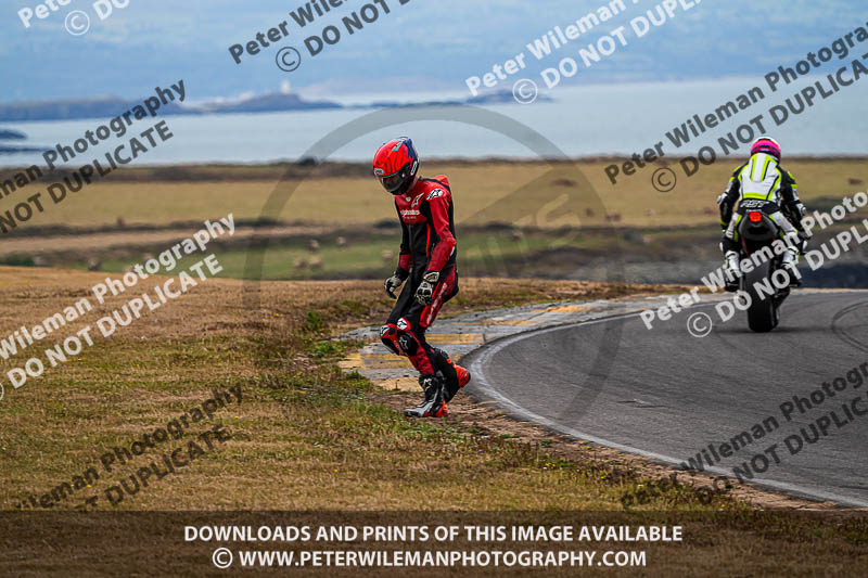anglesey no limits trackday;anglesey photographs;anglesey trackday photographs;enduro digital images;event digital images;eventdigitalimages;no limits trackdays;peter wileman photography;racing digital images;trac mon;trackday digital images;trackday photos;ty croes
